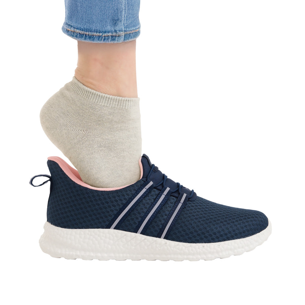 歩きたくなるスットインシューズ